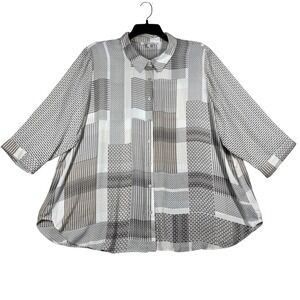 Rose + Olive Button Down Blouse Women's 3X Geometric Neutral Office Casual Loose